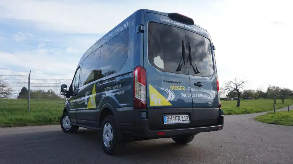 Ford Transit in der Heckansicht